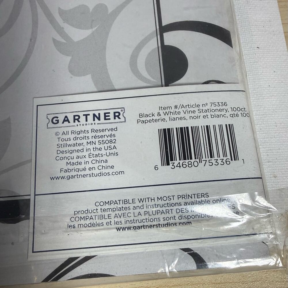 Gartner Studios Black and Gray Stationery Set - Picture 5 of 8